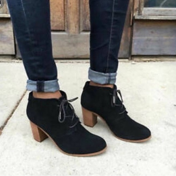 Toms Lunata Lace Up Bootie Black Suede, 7.5 - Picture 2 of 11